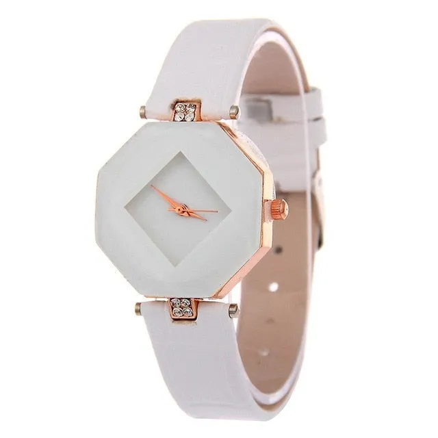 Montre forme angulaire