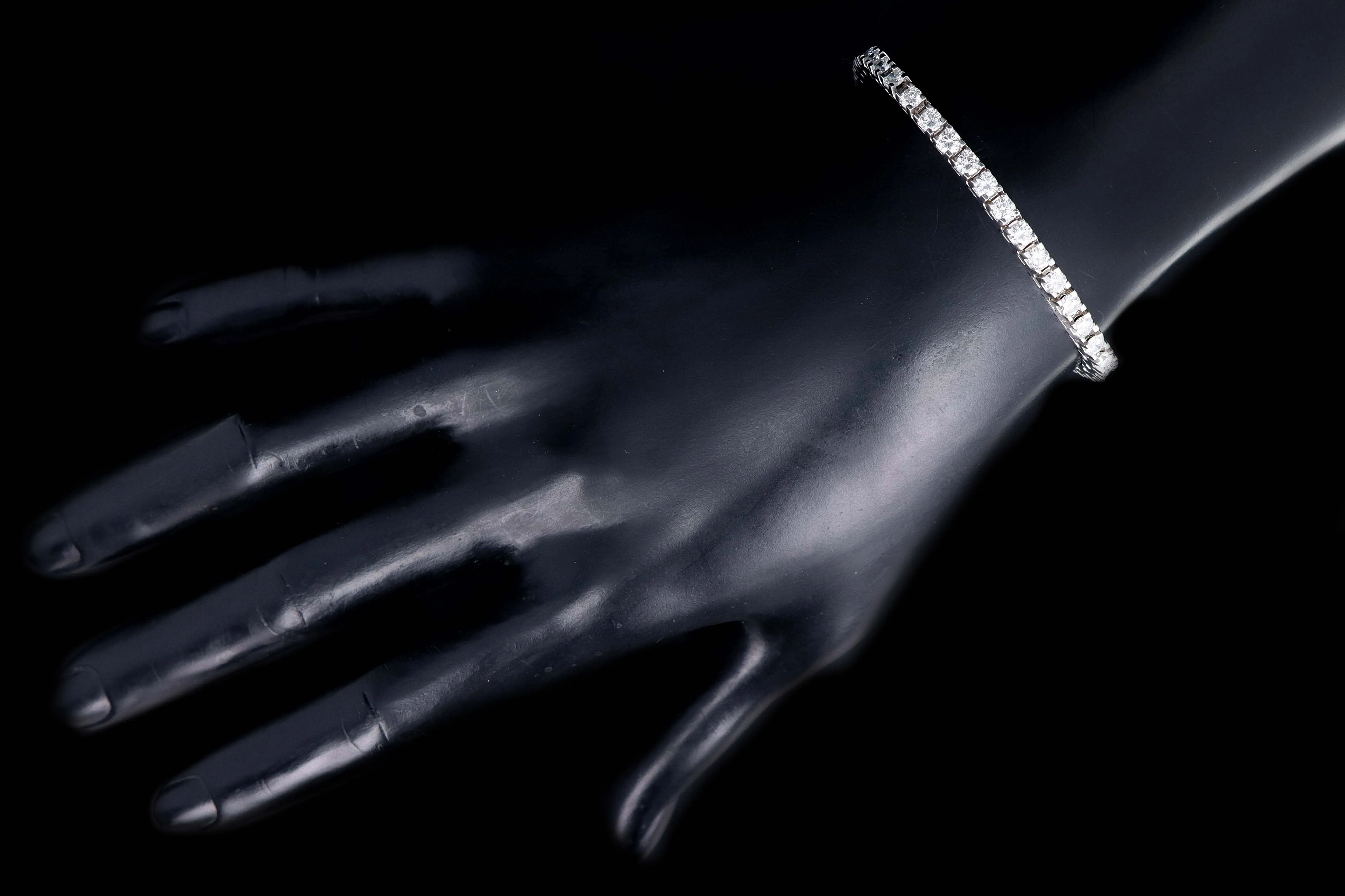 New 14K White Gold 4.93 Carat Round Brilliant Cut Diamond Tennis Bracelet