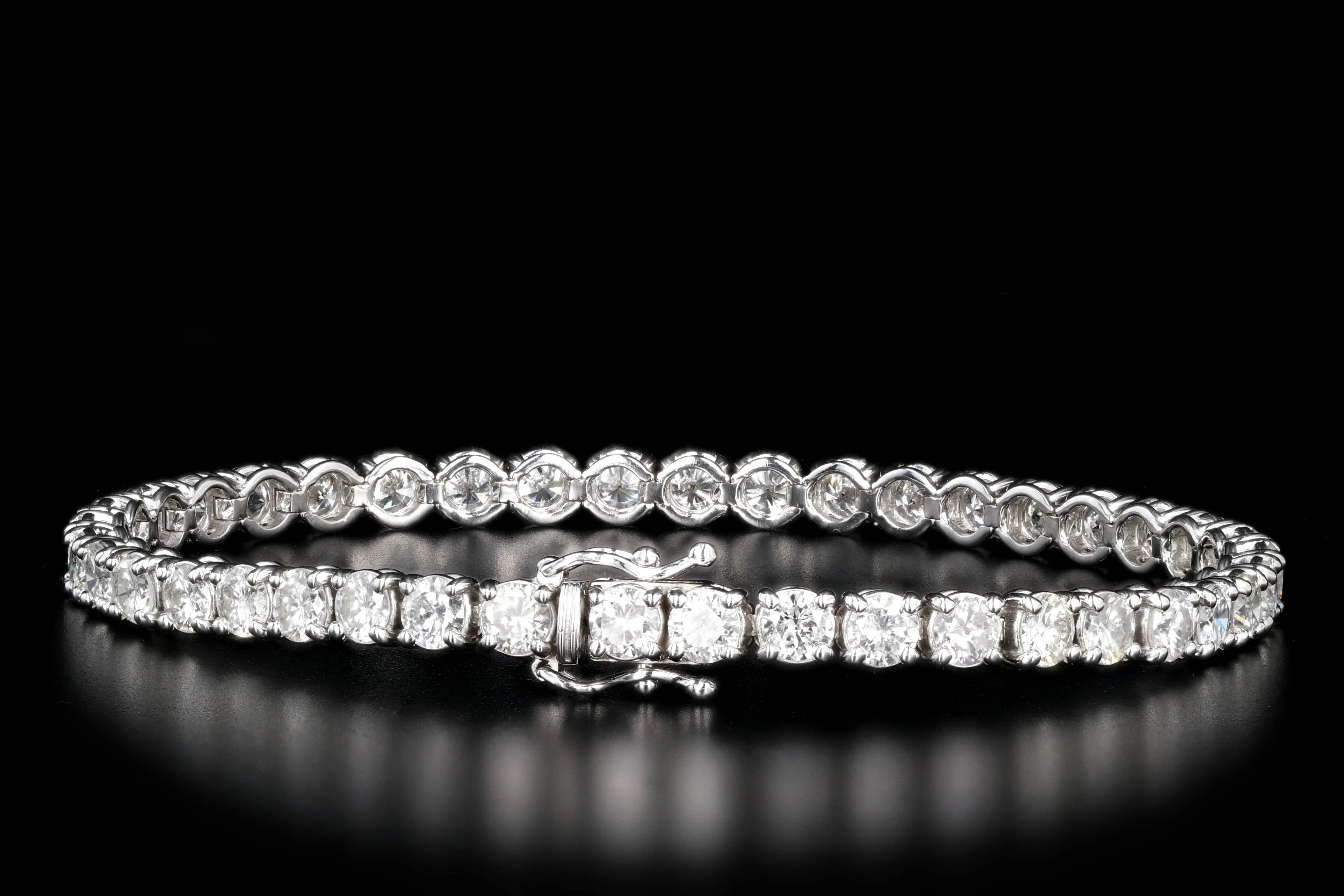 New 14K White Gold 9.17 Carat Diamond Tennis Bracelet