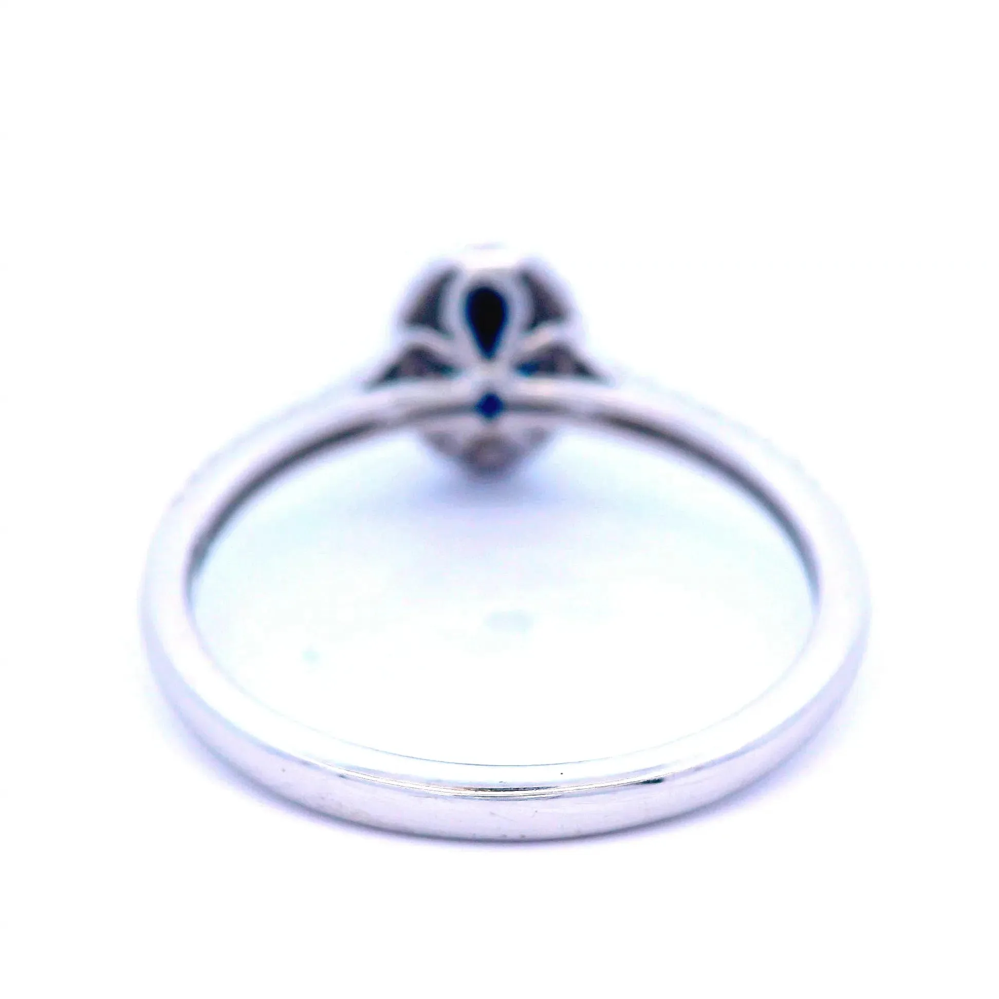 Oval Sapphire and Diamond Ring in 9 Carat White Gold.