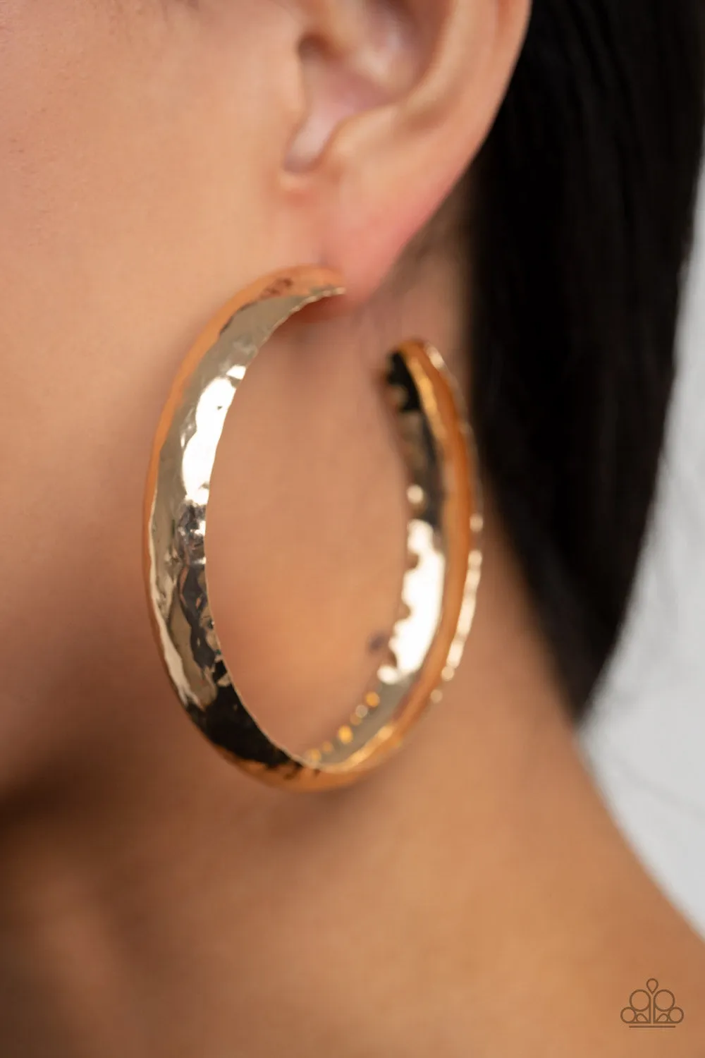 Paparazzi Check Out These Curves - Gold Hoop Earrings