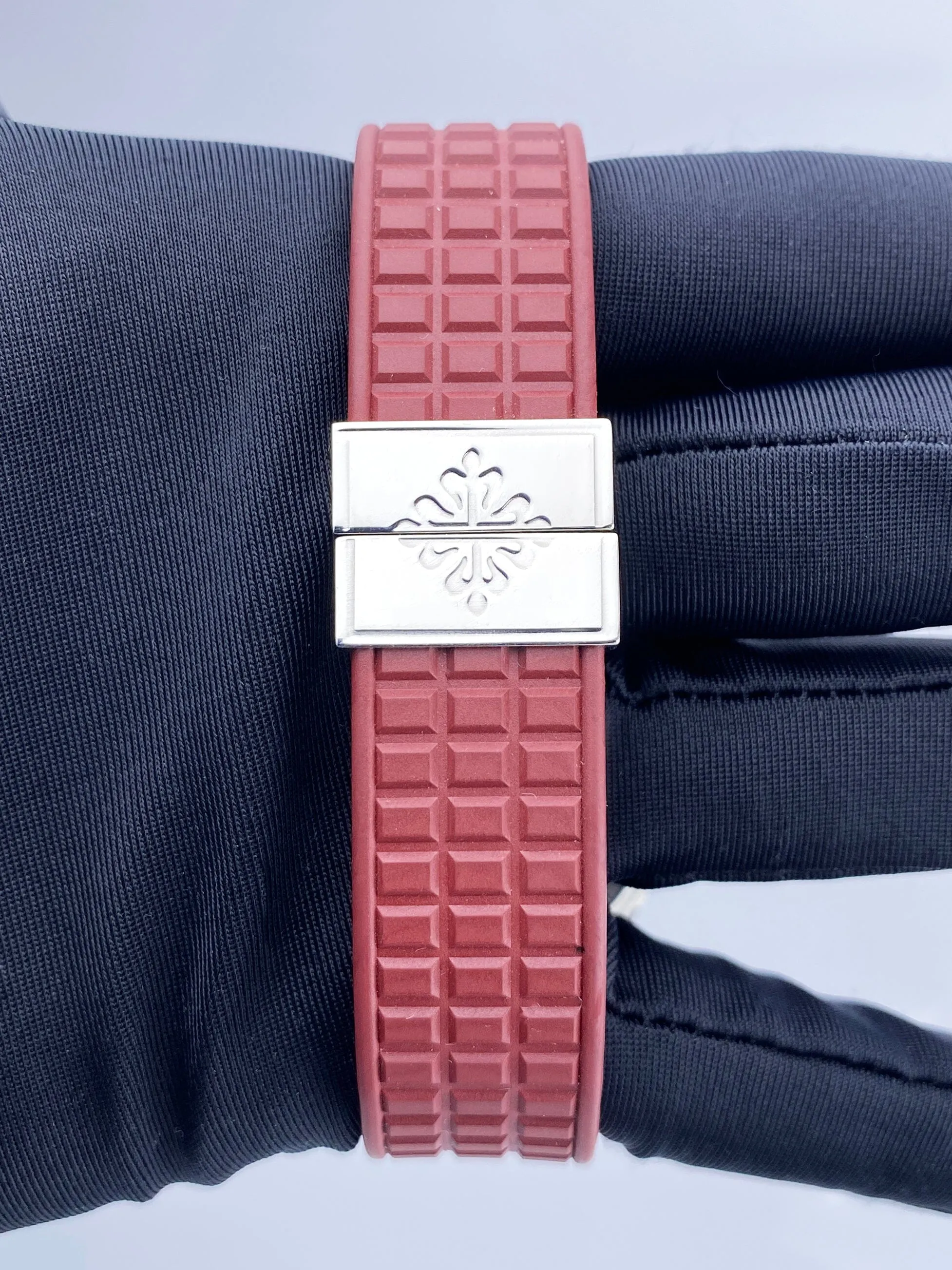 Patek Philippe Aquanaut 5067A Red Theme Ladies Watch With Archives