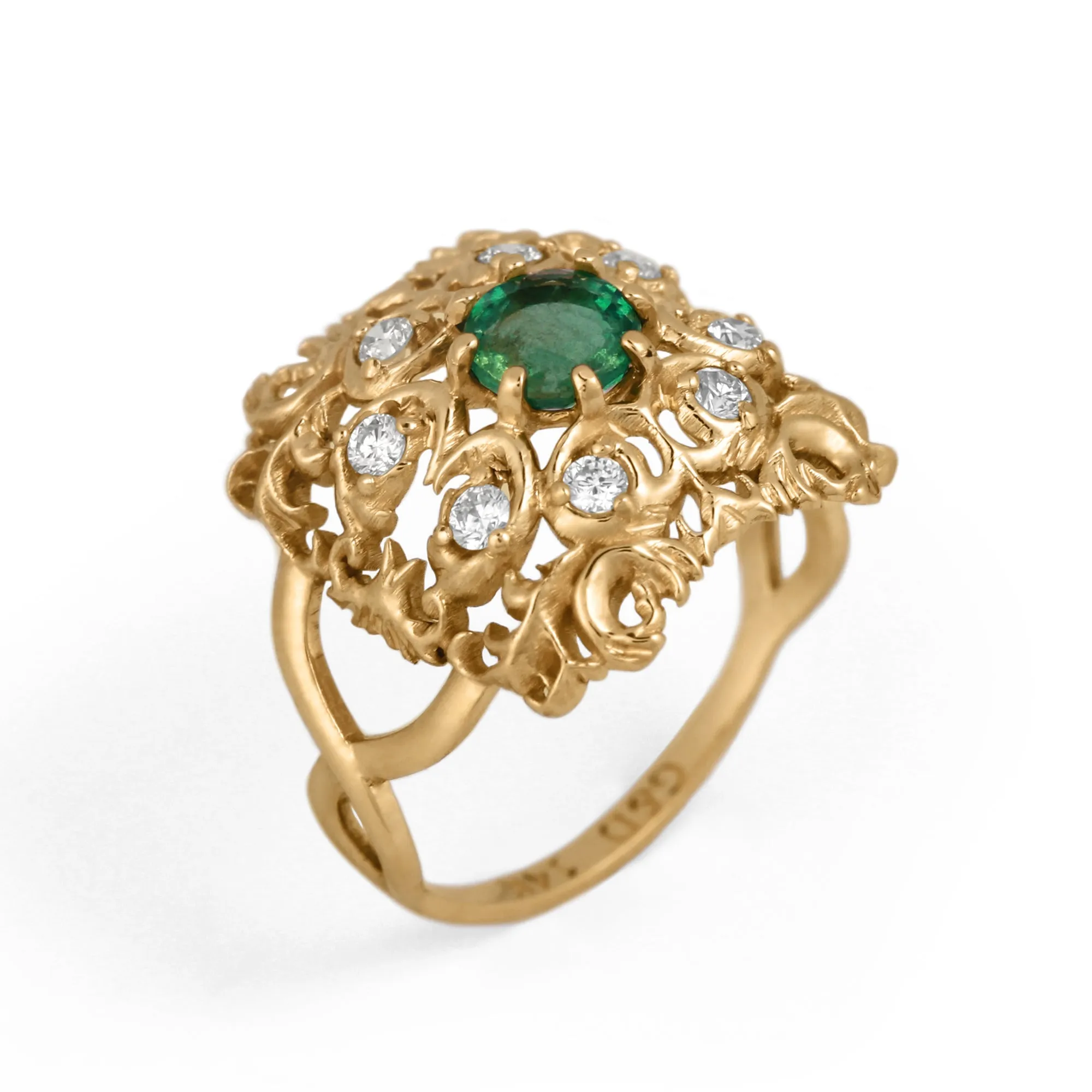 "Ornamental" Ring with Faceted Emerald and Diamonds in 18K Yellow Gold