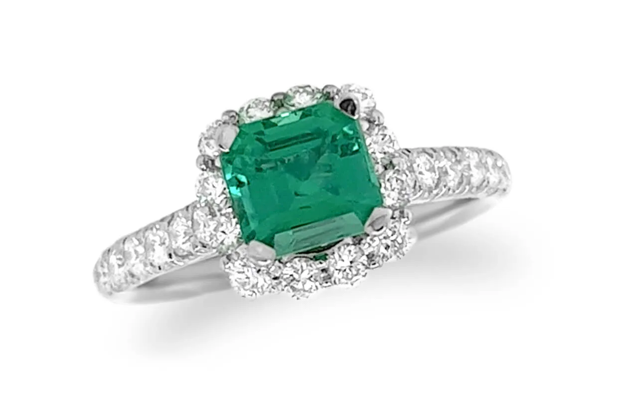 Ring 18kt Gold Square Emerald & Diamonds Halo