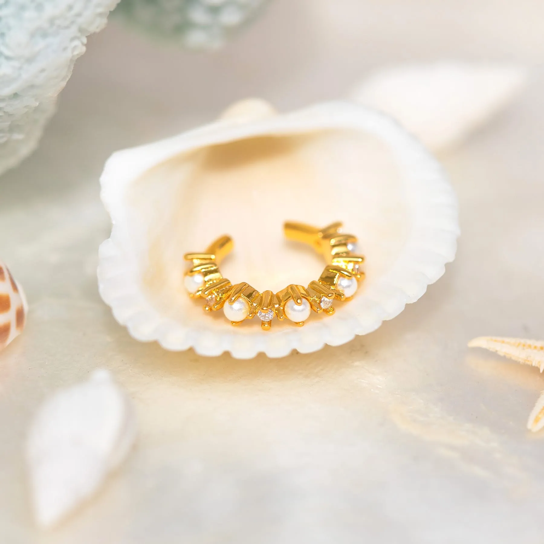 Seaside Pearl Ear Cuff