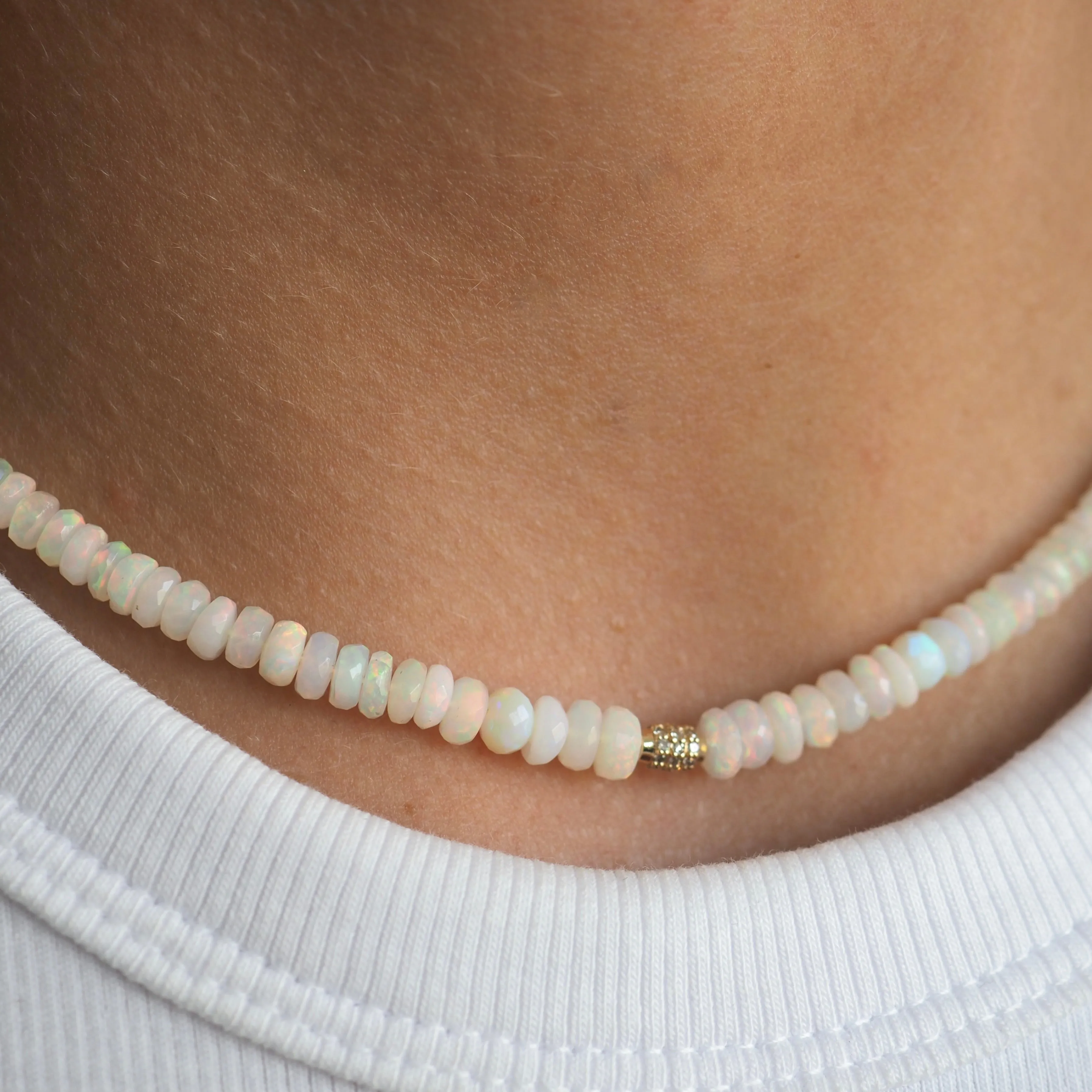 SHE HAS THAT SPARKLE -   BEADED NECKLACE