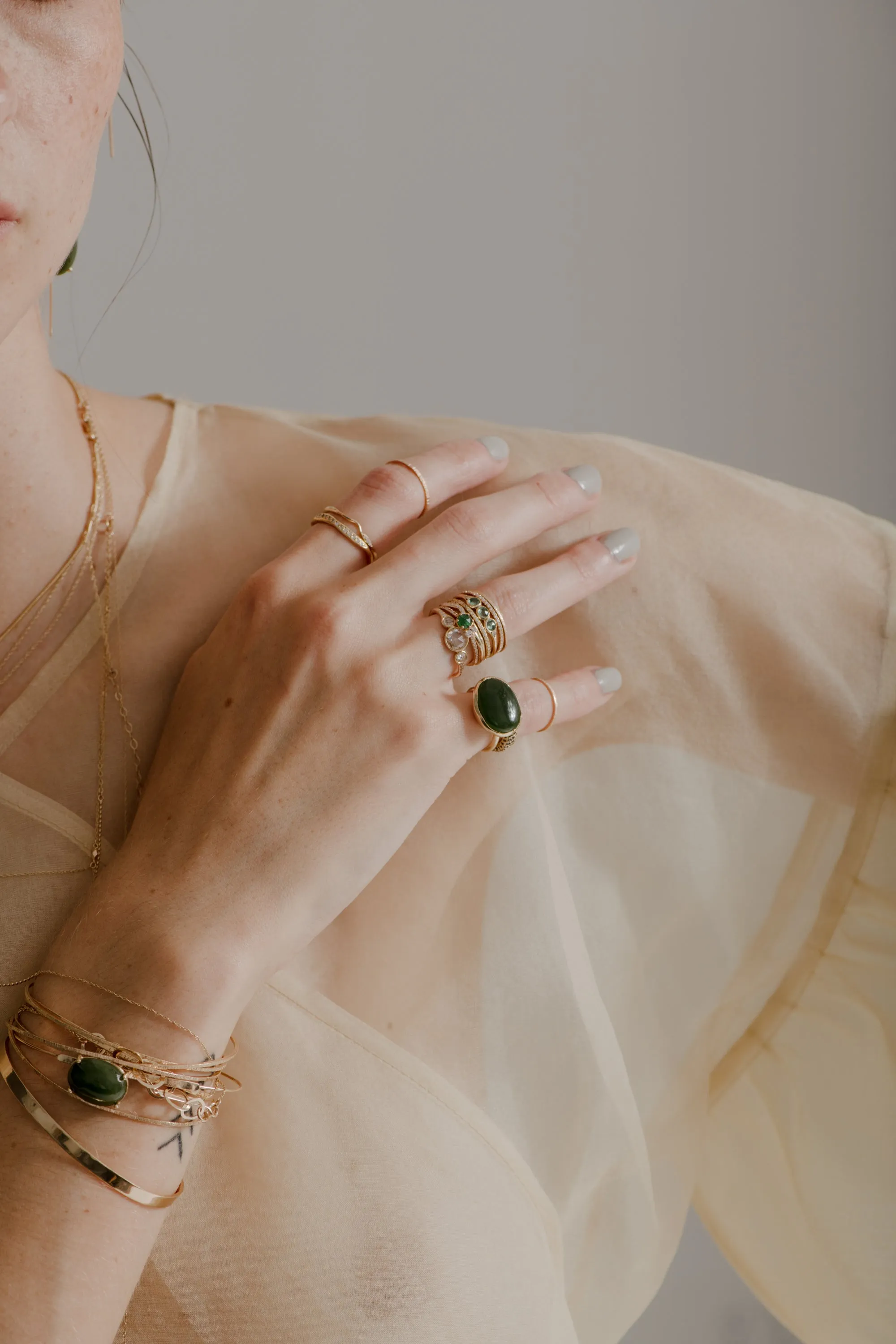small emerald lily ring