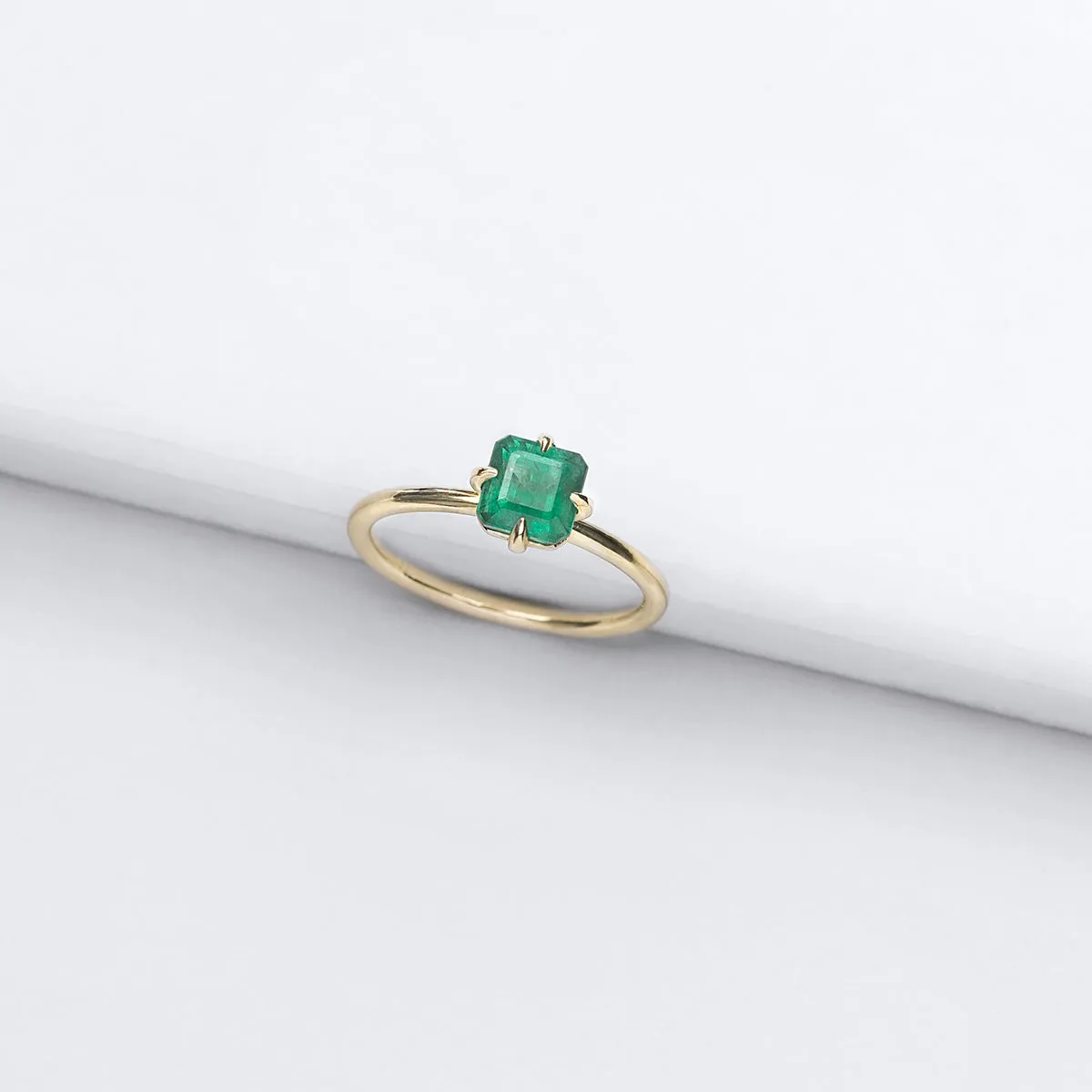 Spectrum in Emerald