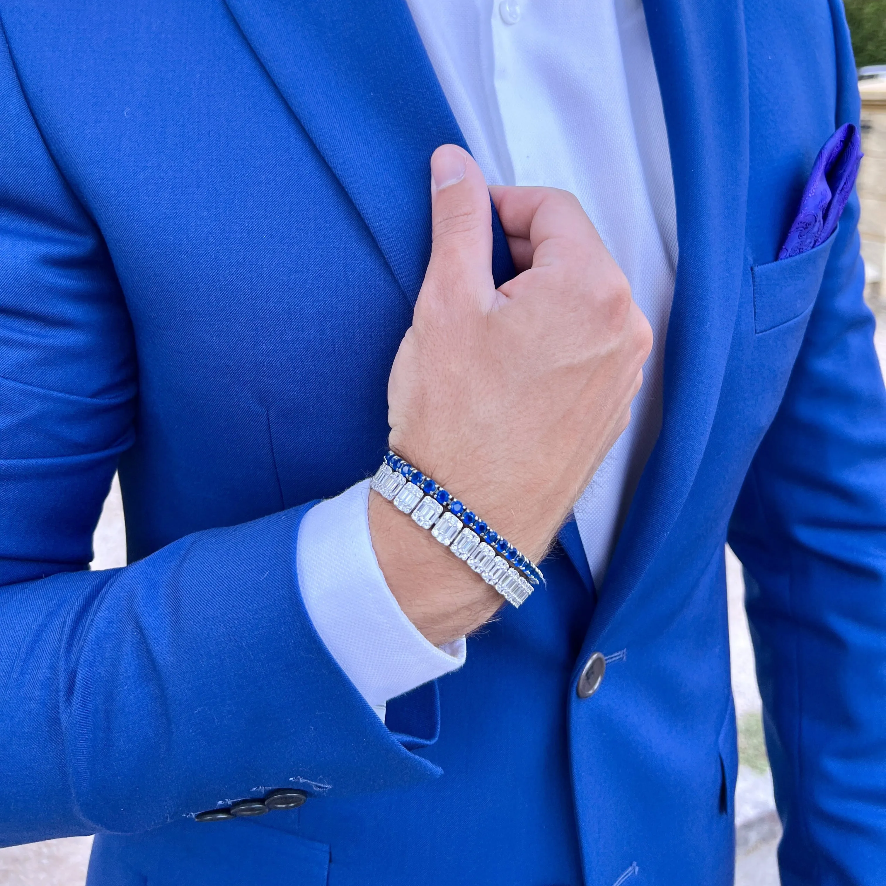 Tennis bracelet blue