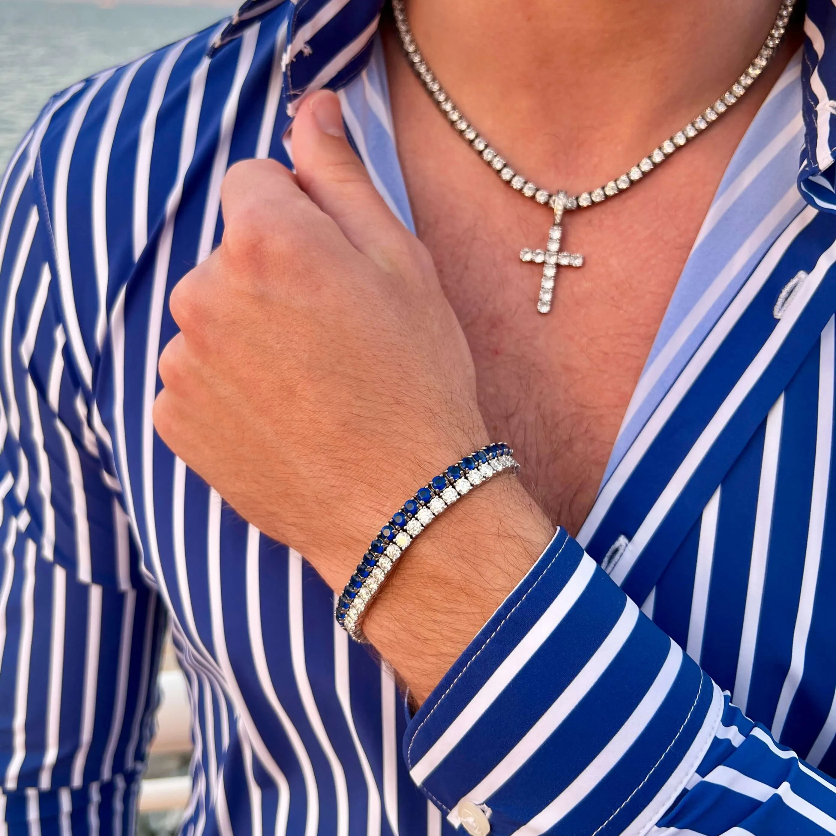 Tennis bracelet blue