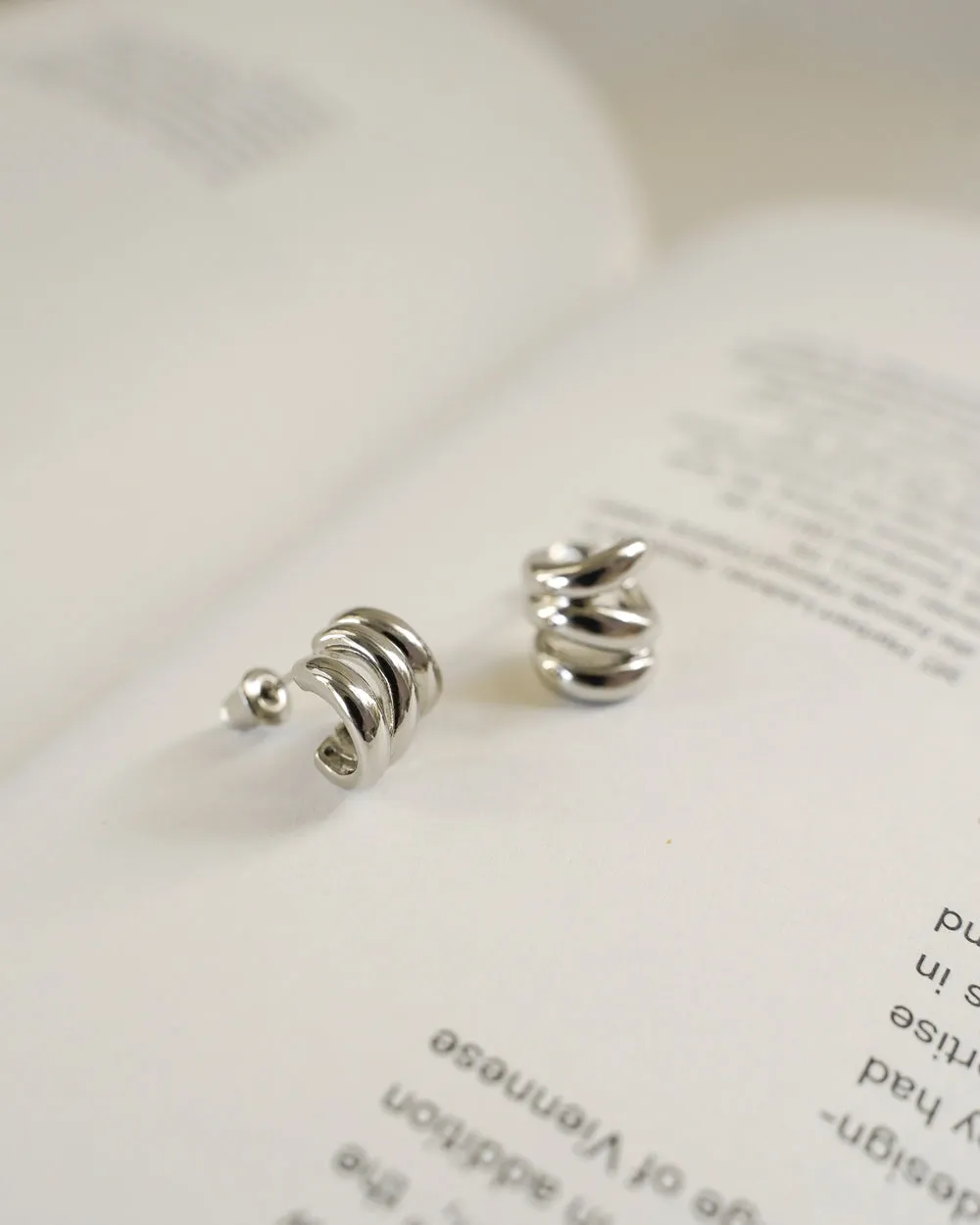 TREBLE Illusion Hoops in Silver