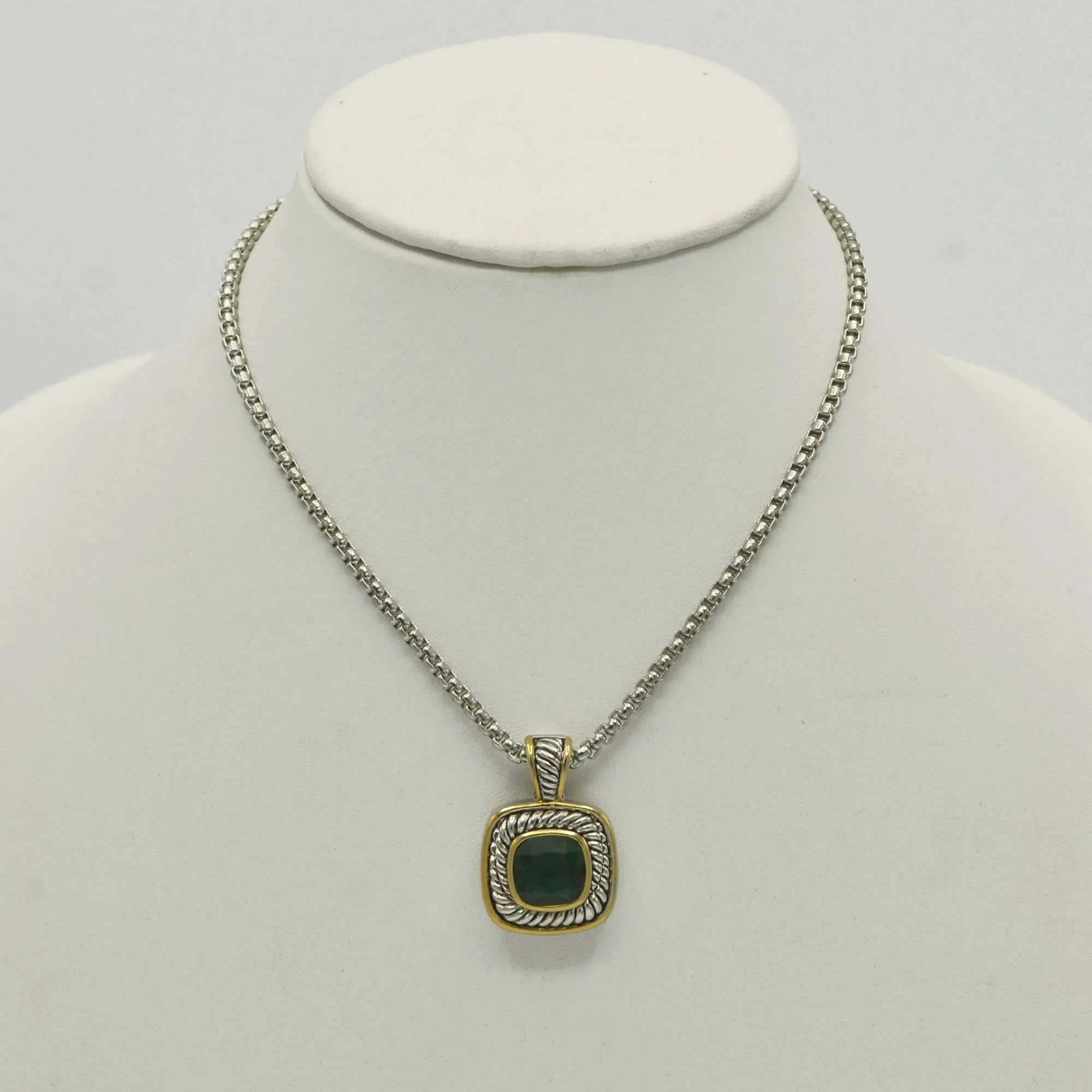 TWO-TONE EMERALD GREEN SQUARE PENDANT BOX CHAIN NECKLACE #73014EH-EGR(FF9)