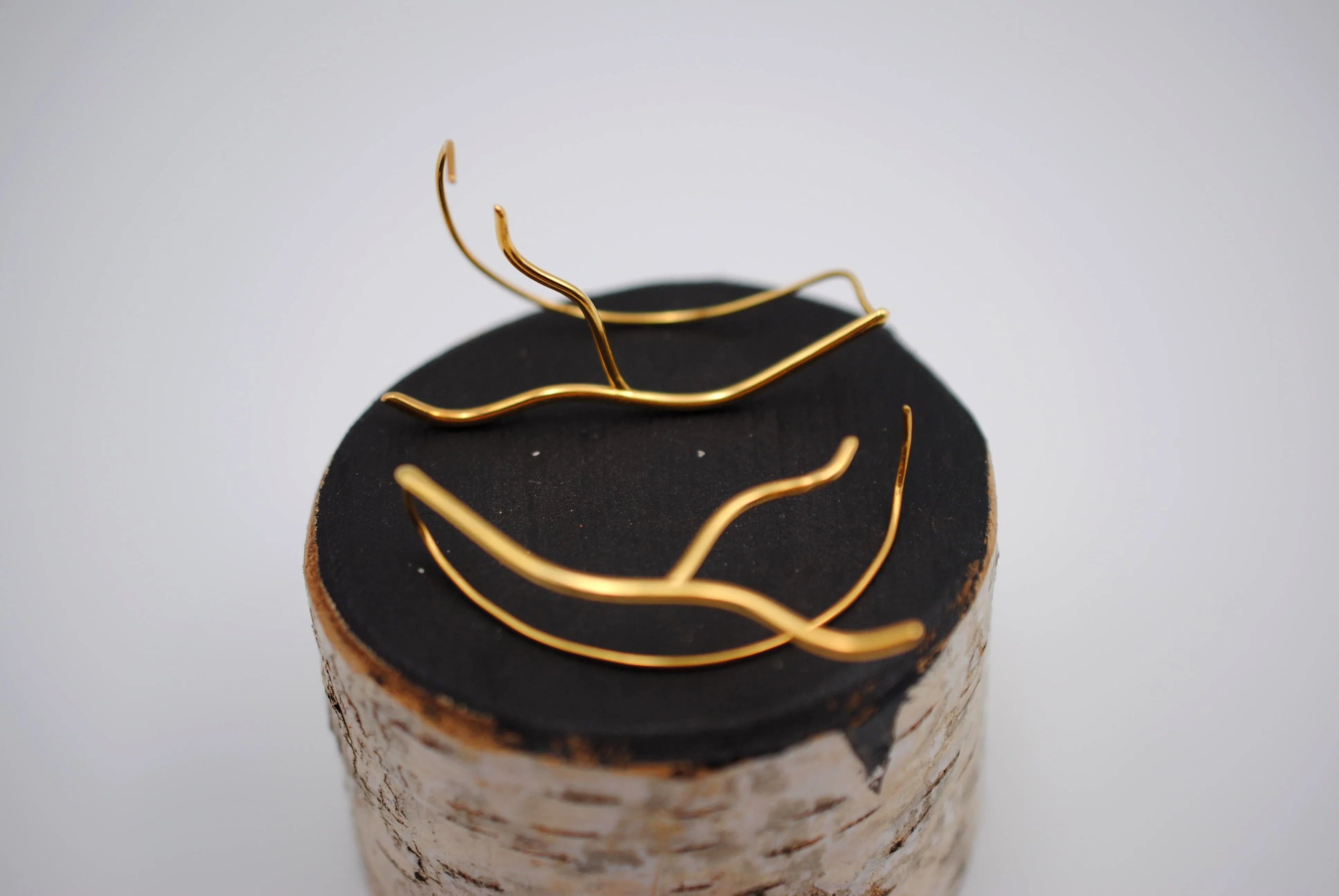 Vine Yellow Gold Roots Ear Climbers