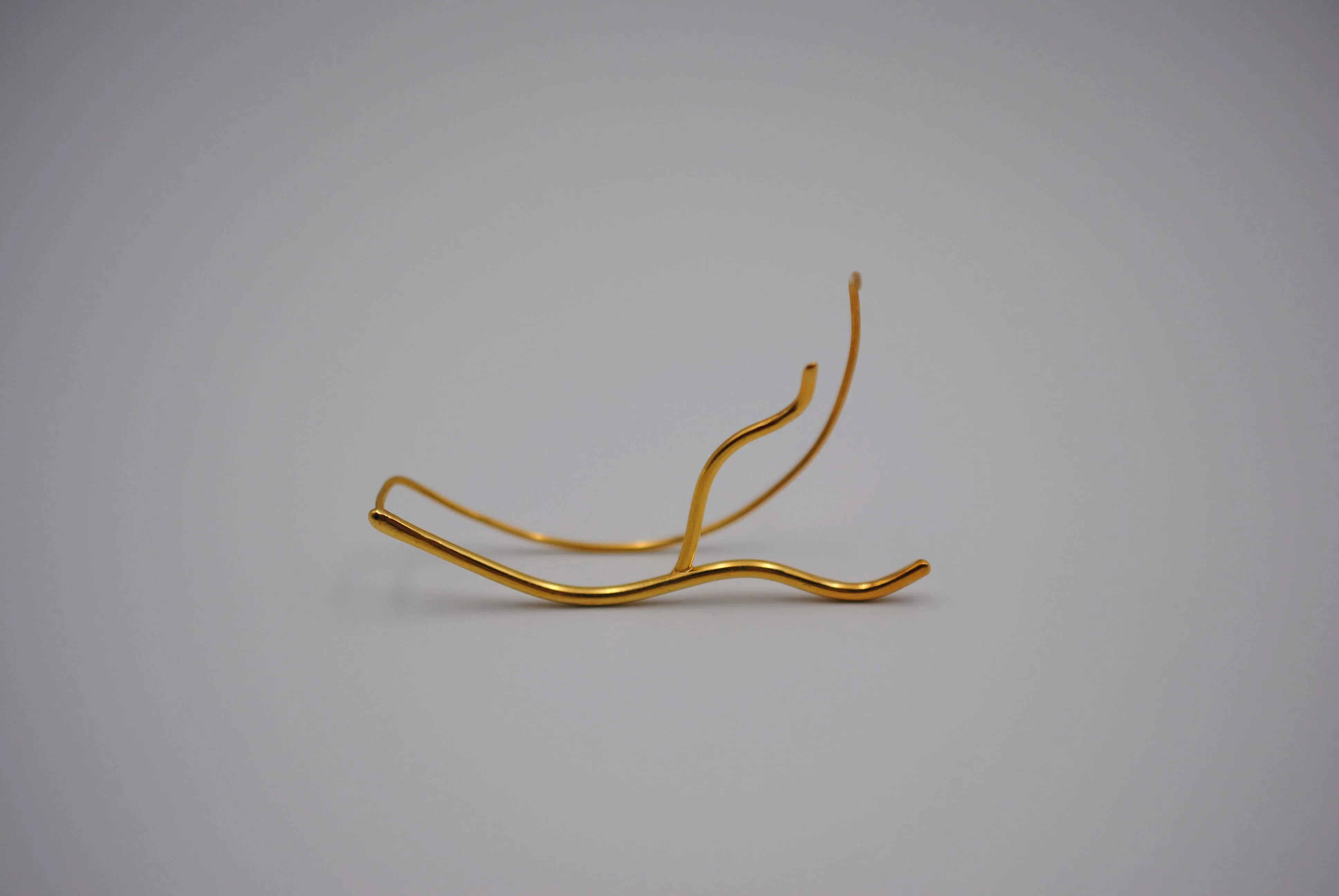 Vine Yellow Gold Roots Ear Climbers