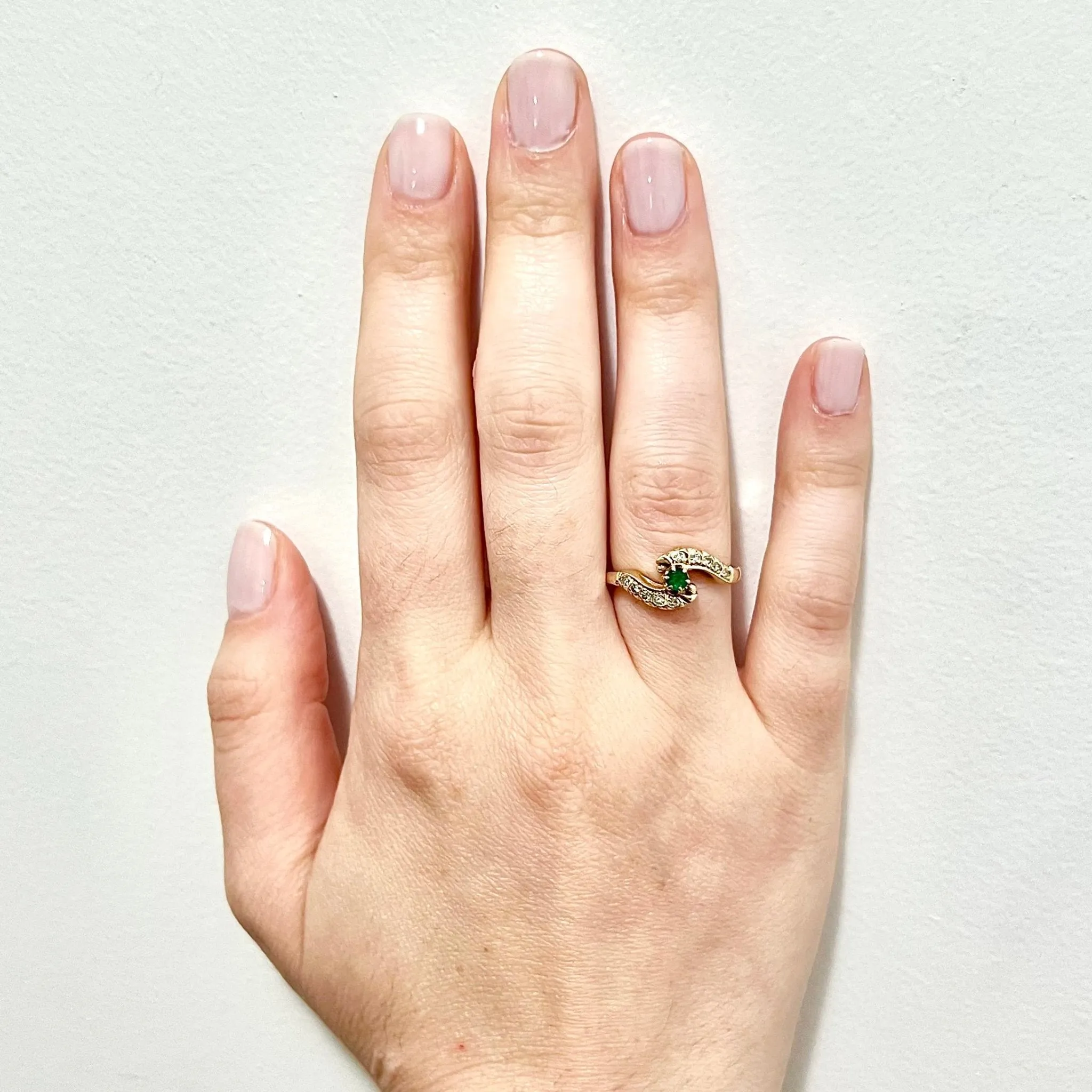Vintage 14 Karat Yellow Gold Diamond & Natural Emerald Solitaire Ring