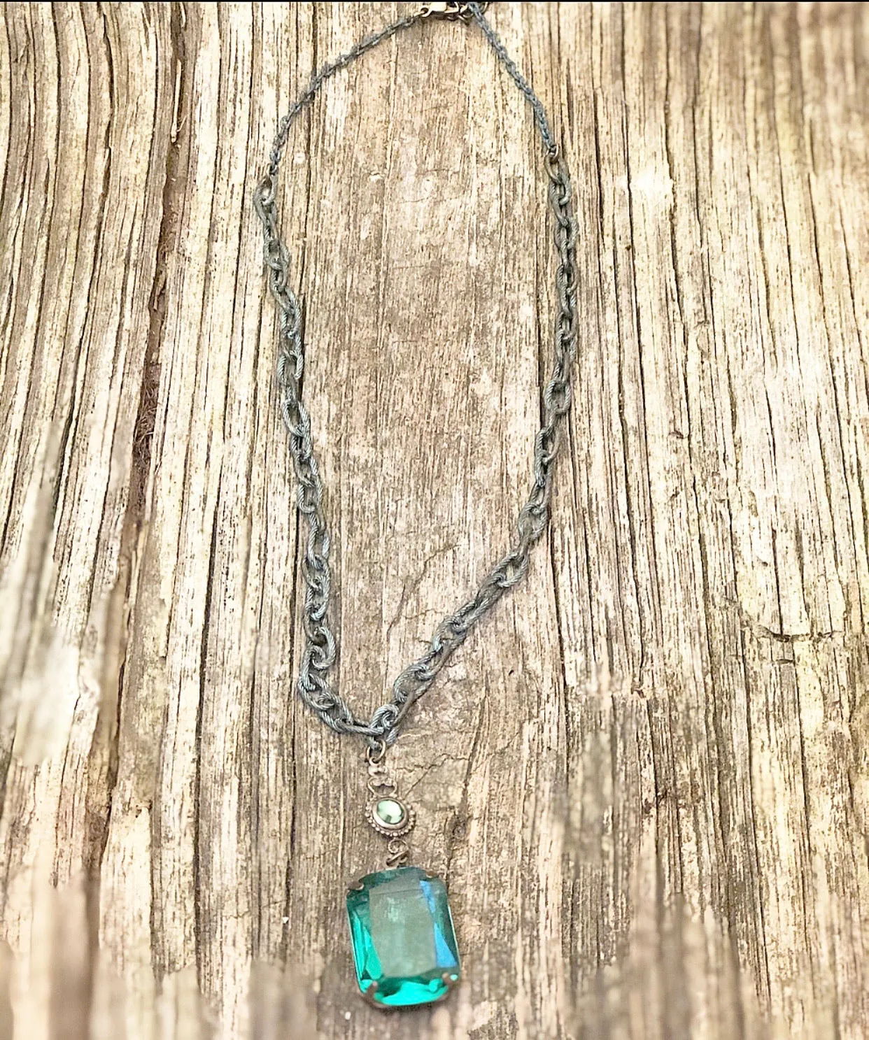 Vintage Style Crystal Pendant Necklace