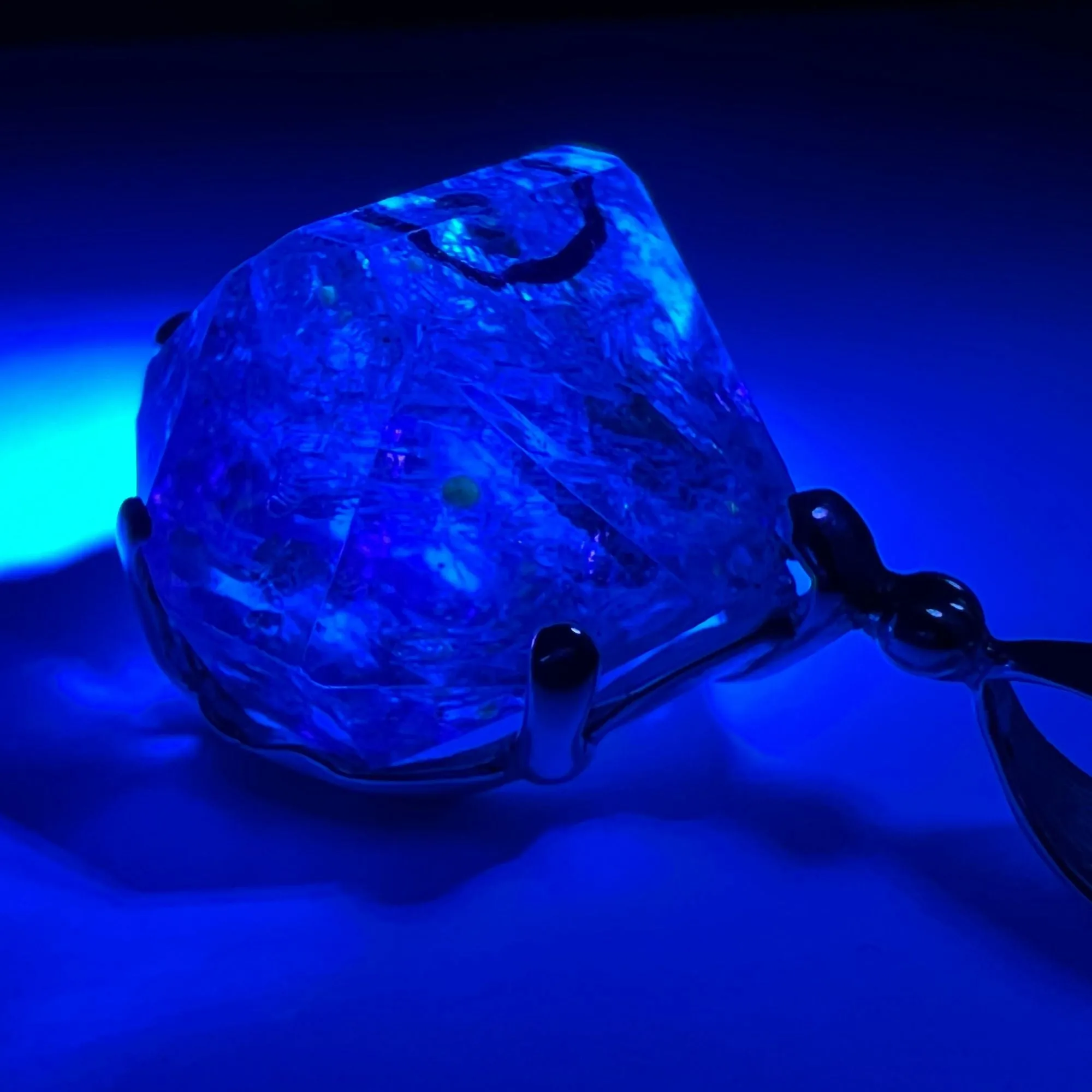 Water Carbon Oil Bubble Enhydro Quartz Pendant