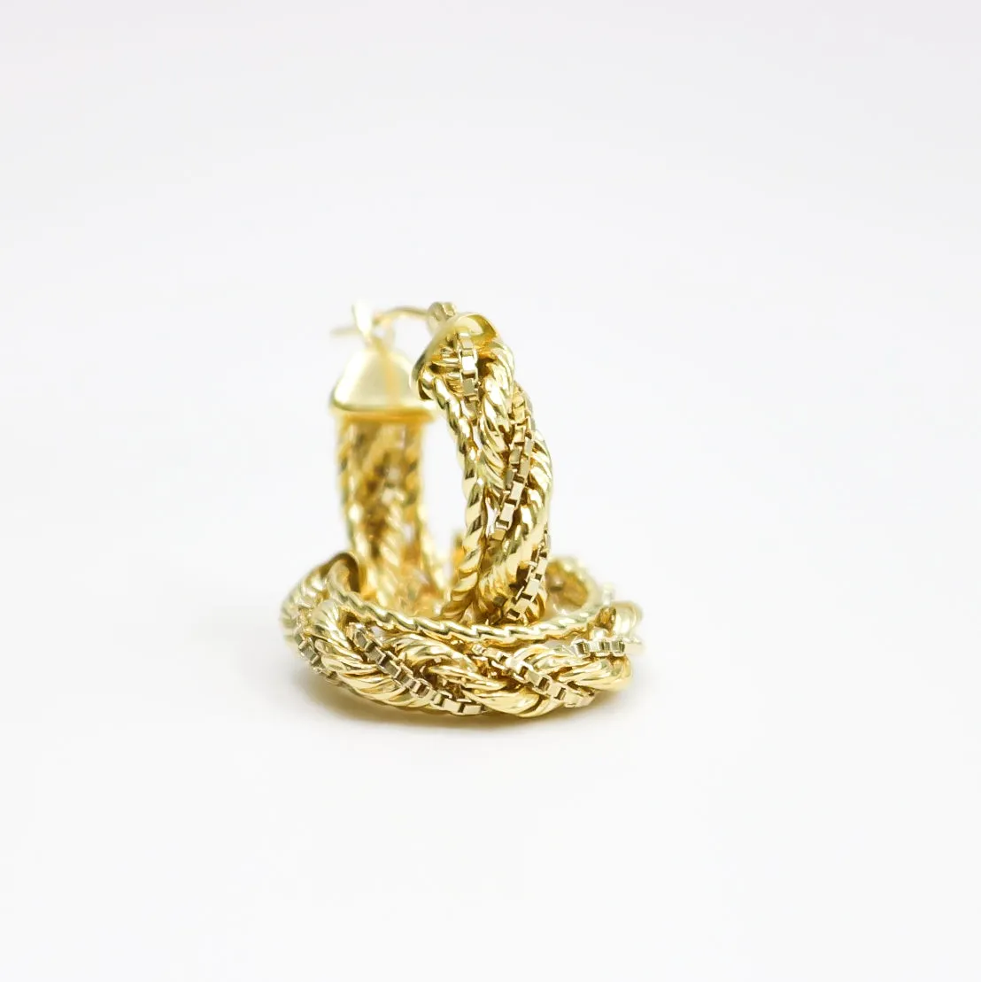 YELLOW GOLD ROPE STYLE HOOP EARRINGS
